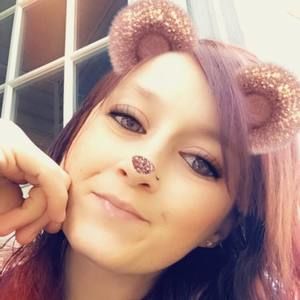 Meet your Posher, Shellisa